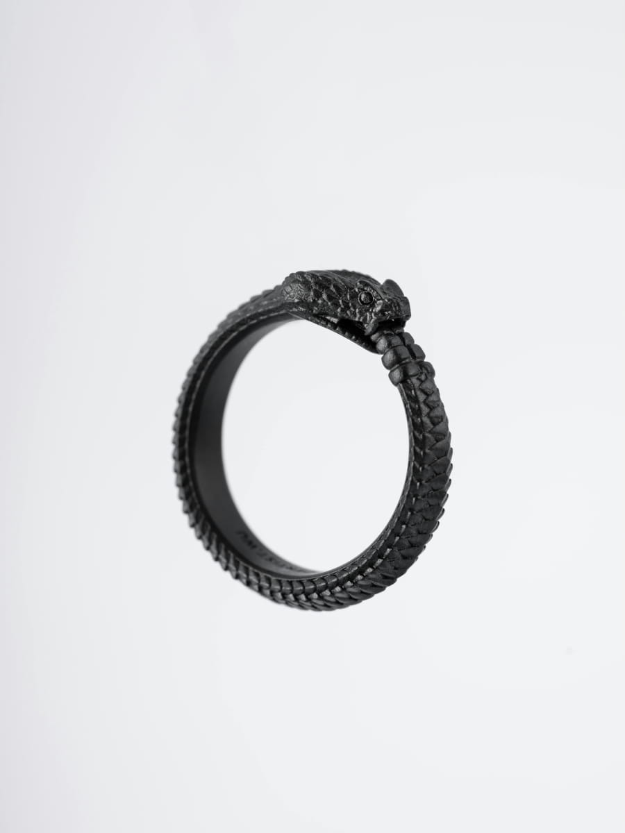 Dragon ring
